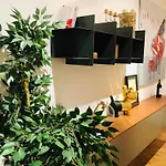 21a Marechal Foch Avenue Champs-elysees Apartment