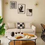 21a Marechal Foch Avenue Champs-elysees * Paris