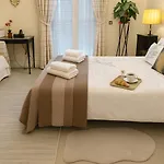 21a Marechal Foch Avenue Champs-elysees *