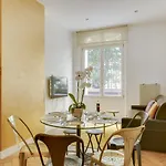 Apartment 21a Marechal Foch Avenue Champs-elysees *