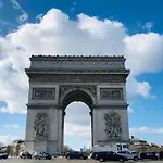 Apartment 21a Marechal Foch Avenue Champs-elysees *