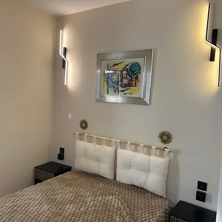 Montaigne - Champs Elysees Luxury&design / 110 M2
