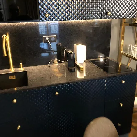Apartment Montaigne - Champs Elysees Luxury&design / 110 M2