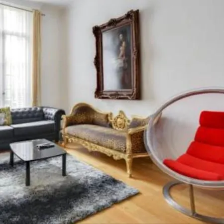 Apartment Montaigne - Champs Elysees Luxury&design / 110 M2 Paris
