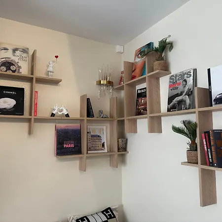 21a Marechal Foch Avenue Champs-elysees Apartment Paris