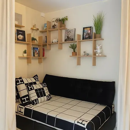 21a Marechal Foch Avenue Champs-elysees