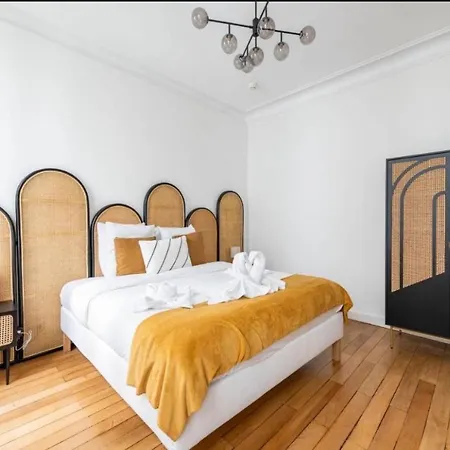 Lejlighed 21a Marechal Foch Avenue Champs-elysees *