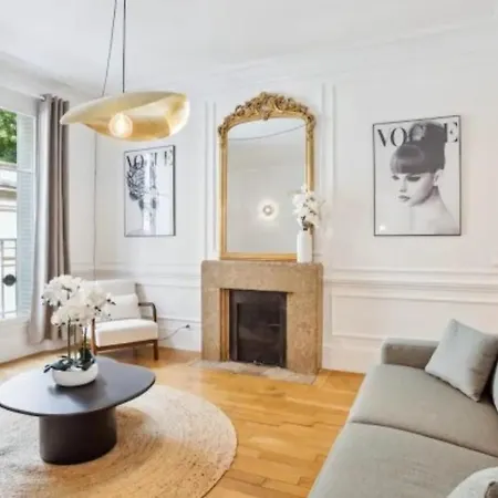 Lejlighed 21a Marechal Foch Avenue Champs-elysees Paris