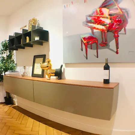 Appartement 21a Maréchal Foch Avenue Champs-elysées Paris