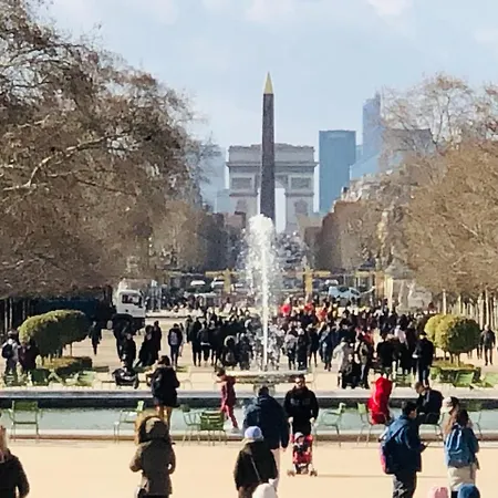 21a Maréchal Foch Avenue Champs-elysées