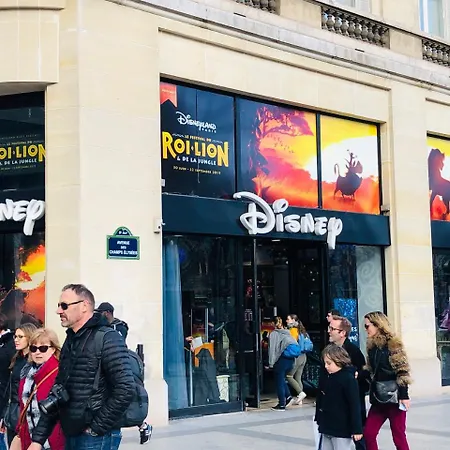 公寓 21a Marechal Foch Avenue Champs-elysees *