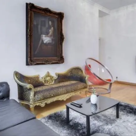 21a Marechal Foch Avenue Champs-elysees