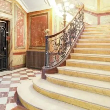 Apartment 21a Marechal Foch Avenue Champs-elysees
