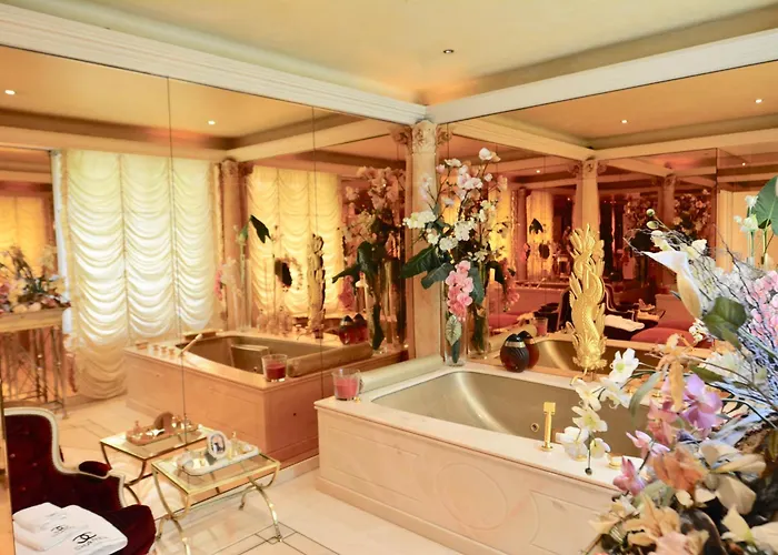21a Marechal Foch Avenue Champs-elysees *