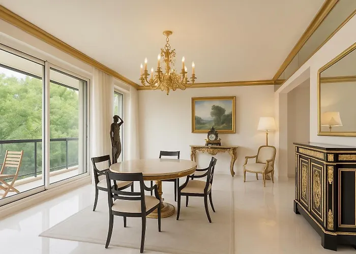 Lejlighed 21a Marechal Foch Avenue Champs-elysees