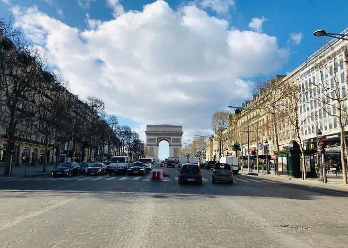 Lejlighed 21a Marechal Foch Avenue Champs-elysees
