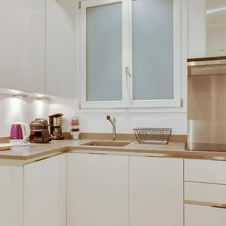 Apartamento 21a Maréchal Foch Avenue Champs-elysées París